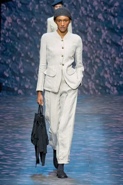 Look 1